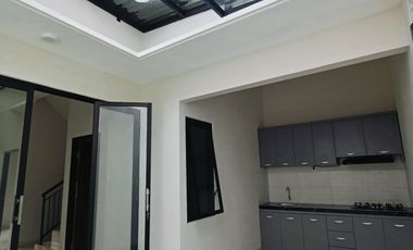 rumah cantik 2 lt hook dekat danau kerinci sawojajar dan tol