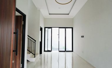 rumah cantik 2 lt hook dekat danau kerinci sawojajar dan tol