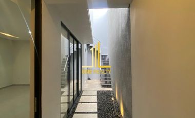 RUMAH BARU MEWAH DI SETRA DUTA SIAP HUNI, KEREN MODERN MINIMALI