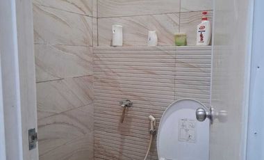 DISEWAKAN RUMAH CANTIK DAN LUAS TAMAN SURYA CENGKARENG JAKARTA BARAT