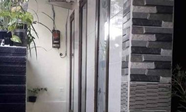 Rumah Cantik Minimalis 2 Lantai di Kebo Iwa Utara