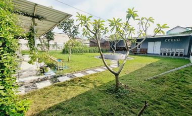 Rumah mewah lahan luas di kerten Laweyan solo