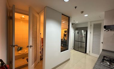 RENT 3 BEDROOMS LUXURIOUS FULL FURNISH 1 PARK AVENUE JAKARTA SELATAN