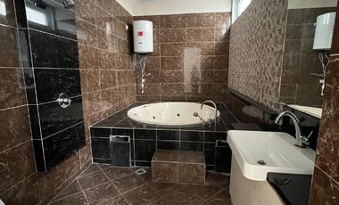 Town house Springhill Kemayoran Luas 9x17 M2 Bangunan 5 Lantai Bagus