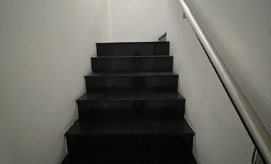 Town house Springhill Kemayoran Luas 9x17 M2 Bangunan 5 Lantai Bagus