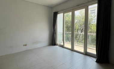 Town house Springhill Kemayoran Luas 9x17 M2 Bangunan 5 Lantai Bagus