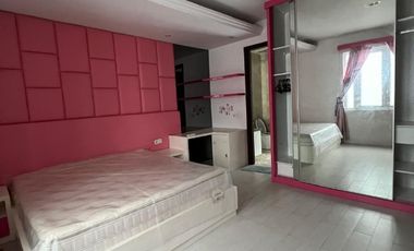 Town house Springhill Kemayoran Luas 9x17 M2 Bangunan 5 Lantai Bagus