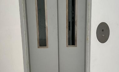 Town house Springhill Kemayoran Luas 9x17 M2 Bangunan 5 Lantai Bagus