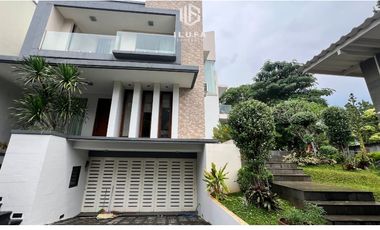 Disewakan Townhouse 2Kav, 3Lt area Pejaten Kemang Furnnished