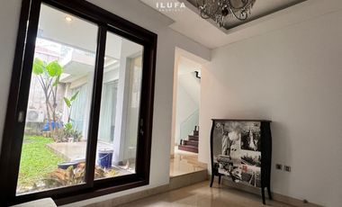 Disewakan Townhouse 2Kav, 3Lt area Pejaten Kemang Furnnished