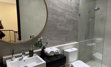 Rumah Developer Virya Semanan Jakarta Barat 2 Lantai Semi Furnished