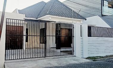 RUMAH MANYAR SIAP PAKAI. BISA UNTUK KELUARGA dan KANTOR