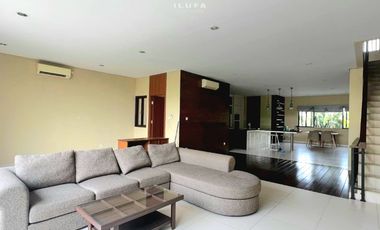 Disewakan Townhouse Murah 3 Lantai area Pejaten Cilandak