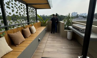 DIJUAL Rumah 3 Lantai DEKAT TOL DI BSD CITY STRATEGIS Spek Mewah