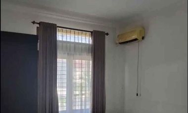 DISEWAKAN RUMAH DI CIBUBUR INDAH