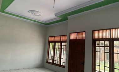 DIJUAL MURAH RUMAH BESAR SIAP HUNI COCOK UNTUK KELUARGA BESAR