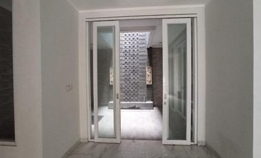 DISEWA: Rumah Mewah di Cluster Lotus Lakeside, Sumarekon Bekasi