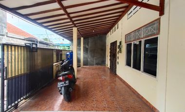 Rumah Ditebet Akses Jalan 2 Mobil, Sangat Strategis Dan Luas