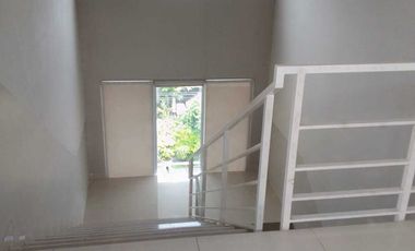 Rumah Pondok Indah 3 Lantai Bangunan Baru