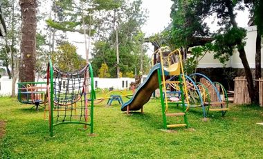 Villa asri, murah, terawat aktif, pool, di Cipanas 