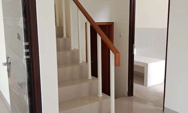 Dikontrakan atau Disewakan Rumah Di Grahayana