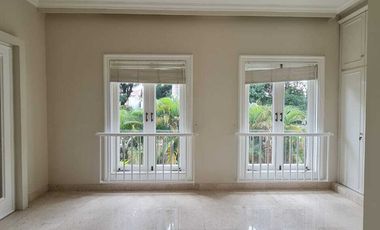 FOR RENT 2FLOOR BEAUTIFUL & SPACIOUS HOUSE IN PONDOK INDAH WITH POOL