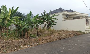Dijual tanah 300 m² dalam komplek Arisma, Suka bangun Palembang