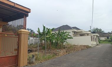 Dijual tanah 300 m² dalam komplek Arisma, Suka bangun Palembang