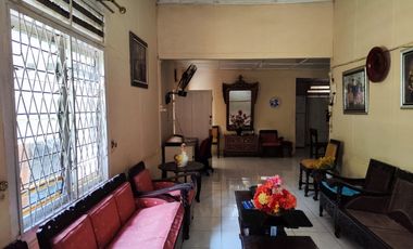 DIJUAL RUMAH LAMA DI LOKASI TENGAH KOTA PALEMBANG