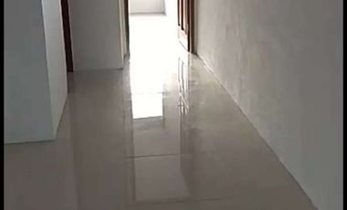 Rumah di JL. SUKAHAJI RAYA (100 meter dari Sutami)