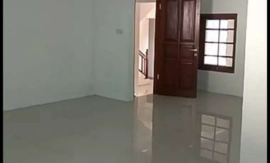 Rumah di JL. SUKAHAJI RAYA (100 meter dari Sutami)