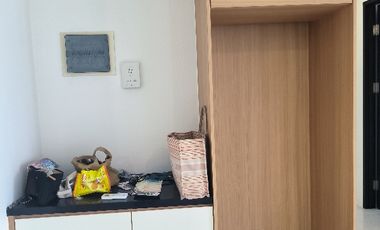 apartemen semi furnished 2 bedroom