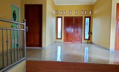Dijual MURAH rumah 2 lt harga hanya 1 lantai