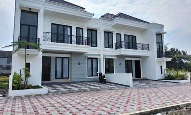 RUMAH MEWAH KLASIK DEKAT PEMDA SLEMAN