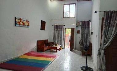 Rumah besar murah tengah kota,di jl Inpres Marpoyan