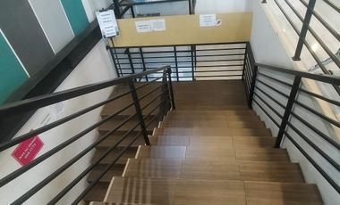 DISEWAKAN GEDUNG 2 LANTAI – SLEMAN Lokasi strategis, sekitar area us