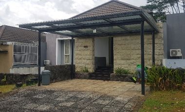 Jula vila Golf View Taman dayu