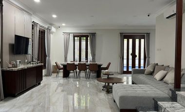 Disewakan Rumah Cluster Taman Simpruk Lippo Cikarang