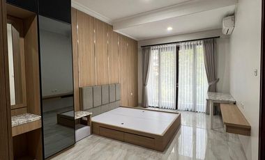 Disewakan Rumah Cluster Taman Simpruk Lippo Cikarang