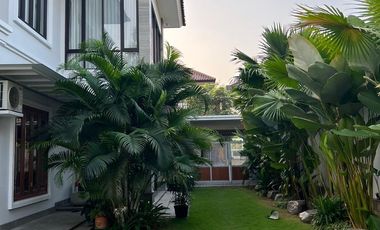 Disewakan Rumah Cluster Taman Simpruk Lippo Cikarang