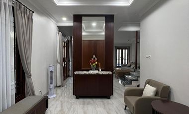 Disewakan Rumah Cluster Taman Simpruk Lippo Cikarang