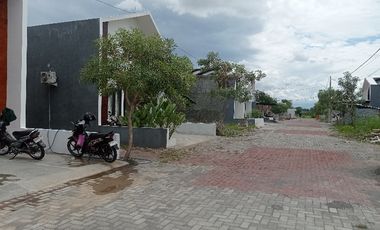 RUMAH CLUSTER SOLO BARU