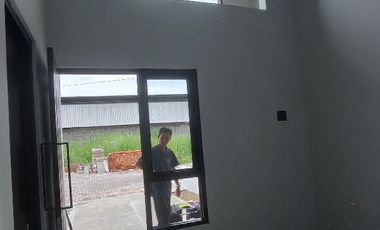 RUMAH CLUSTER SOLO BARU