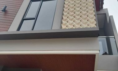 Rumah Mewah Type 105/70 2 Lantai Jakarta Selatan