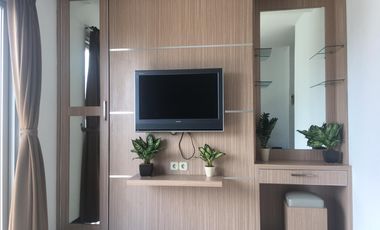 Disewakan Apartemen Cosmo Mansion 3 br+1 View timur furnish