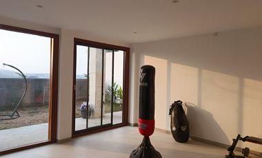 Tembalang Bukit Mawar  Sendangmulyo Rumah 2Lt View Menawan