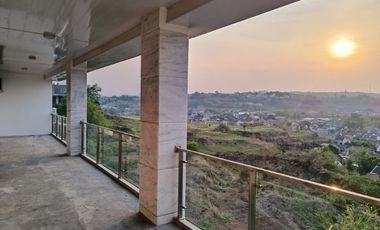 Tembalang Bukit Mawar  Sendangmulyo Rumah 2Lt View Menawan