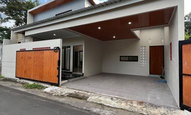 dijual rumah di sleman dekan kampus UNRIYO di wedomartani ngemplak