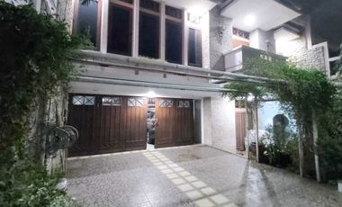 RUMAH MEWAH ELEGANT di  GREEN GARDEN, JAKARTA BARAT, 2 Lantai, SHM
