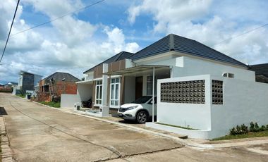 Dijual Rumah Komplek Green Tanah Mas Alang-alang Lebar Palembang